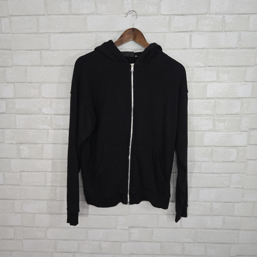 No Boundaries full zip hooded sweatshirt